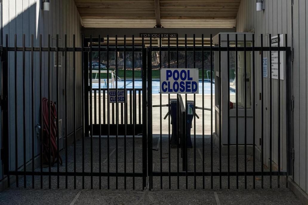 Types of Swimming Pool Covers