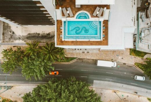 Building Impressive Commercial Pools