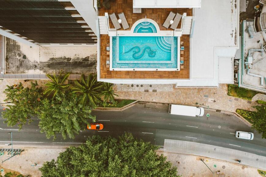 Building Impressive Commercial Pools